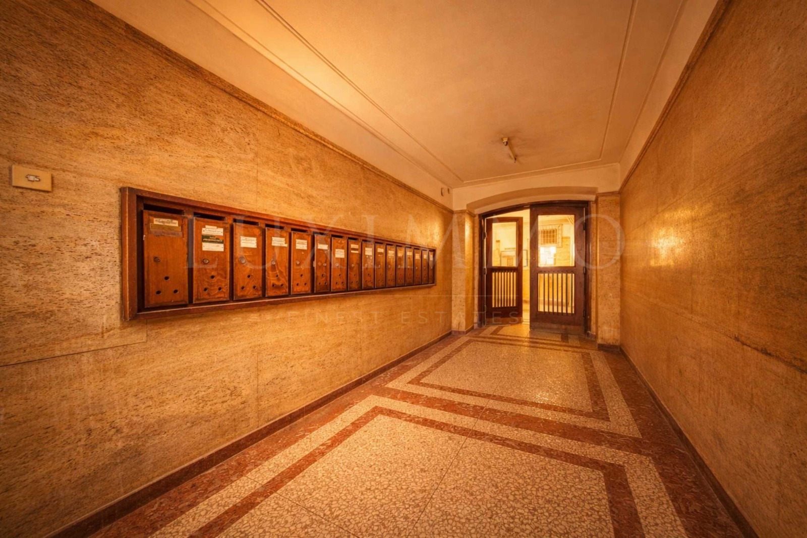 Продава 3-СТАЕН, гр. София, Докторски паметник, снимка 16 - Апартаменти - 53970780