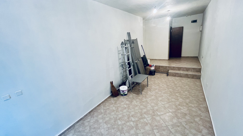 Продава 1-СТАЕН, град Варна, Колхозен пазар • 81000 € / 158422.23 лв. • 11638735 1