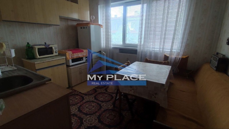 Продава  3-стаен град Шумен , Военно училище , 88 кв.м | 15545274