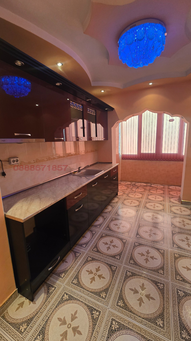 Til salgs  2 soverom Plovdiv , Izgrev , 75 kvm | 43587032 - bilde [15]