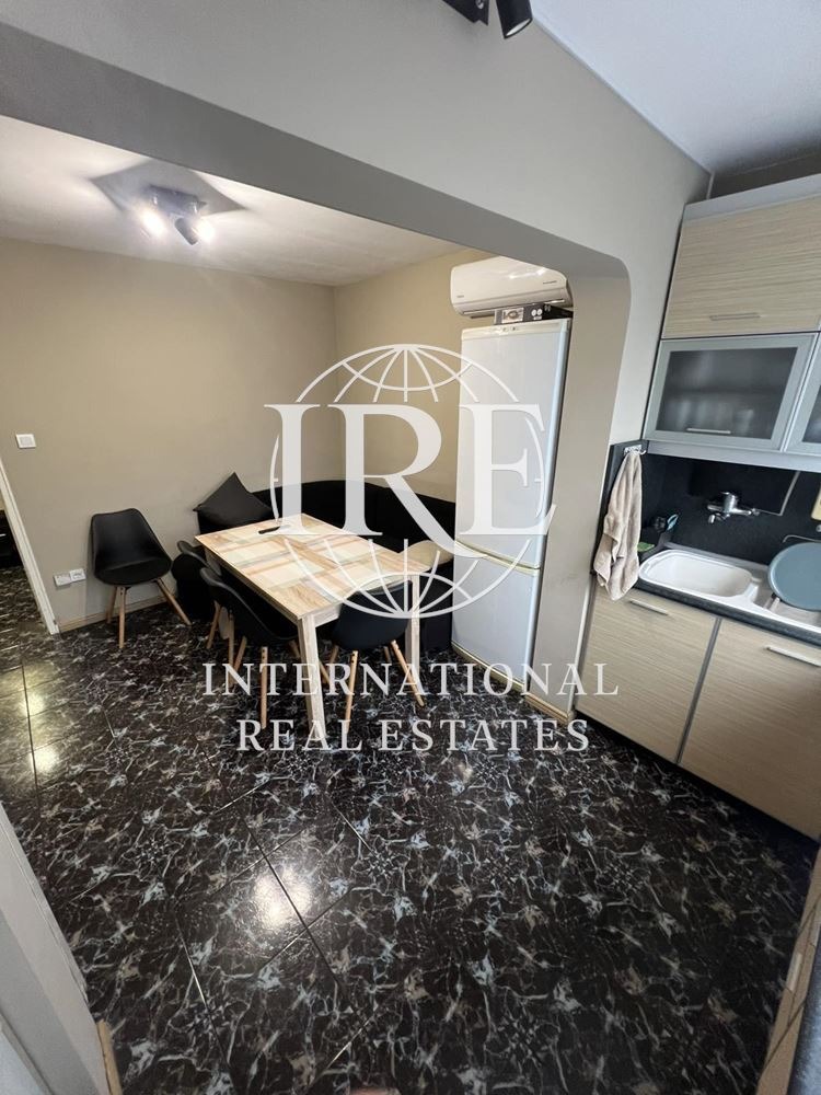 Продава 4-СТАЕН, гр. Варна, Младост 1, снимка 3 - Апартаменти - 53702349