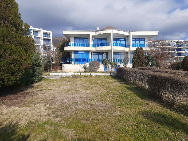 En venta  3+ dormitorios región Burgas , Sveti Vlas , 262 metros cuadrados | 82293315 - imagen [16]