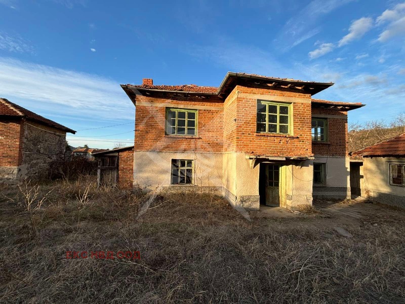 Продава КЪЩА, област Пловдив, с. Искра • 32000 € • 14779650 — Holmes.bg