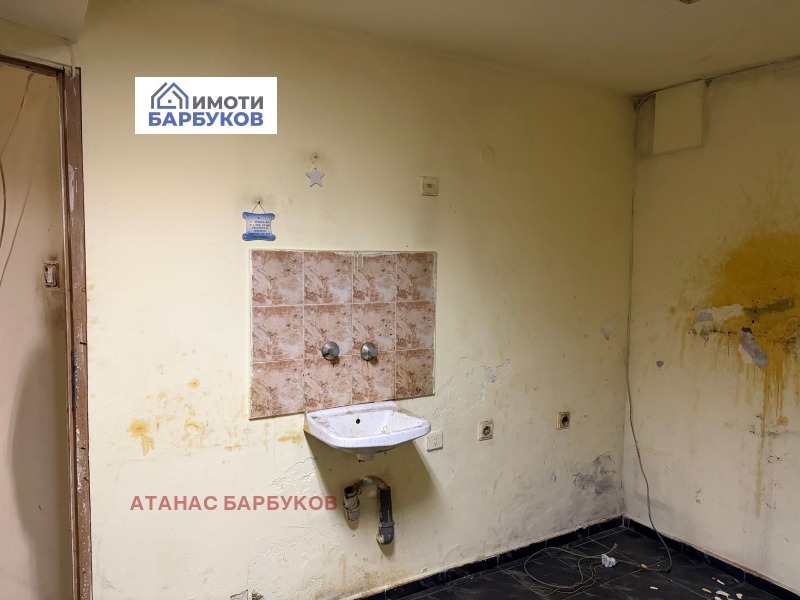 Продава МАГАЗИН, гр. Русе, Център, снимка 3 - Магазини - 53272715