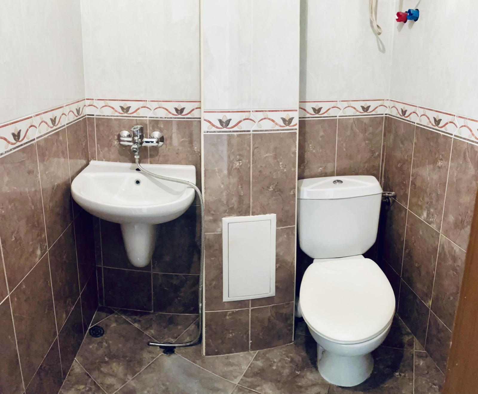 Продава 1-СТАЕН, гр. Варна, Колхозен пазар, снимка 2 - Апартаменти - 52087088