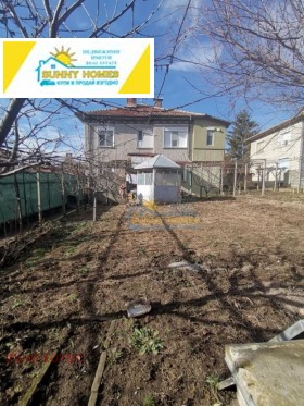 Продажба на имоти в гр. Дебелец, област Велико Търново — страница 2 - изображение 6 