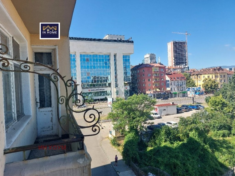 For Sale  1 bedroom Sofia , Tsentar , 90 sq.m | 81137039