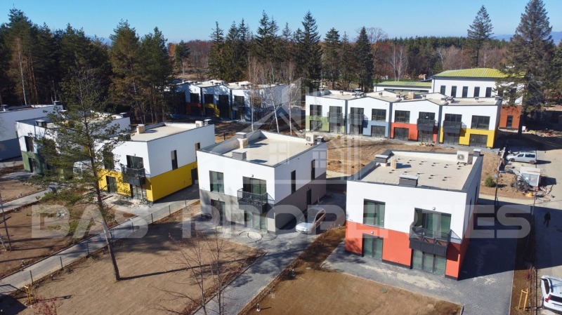 Продава  Къща област София , с. Вакарел , 219 кв.м | 36926360 - изображение [5]