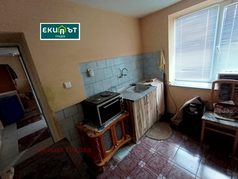 Продава КЪЩА, гр. Балчик, област Добрич, снимка 8 - Къщи - 53247097