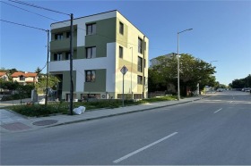 1 dormitor m-t Alen mac, Varna