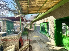 Huis Chotnitsa, regio Veliko Tarnovo 5