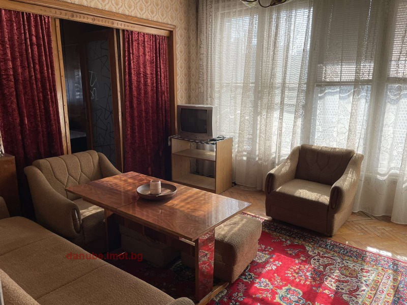 De vânzare  2 dormitoare Ruse , Țentâr , 78 mp | 56605791 - imagine [3]