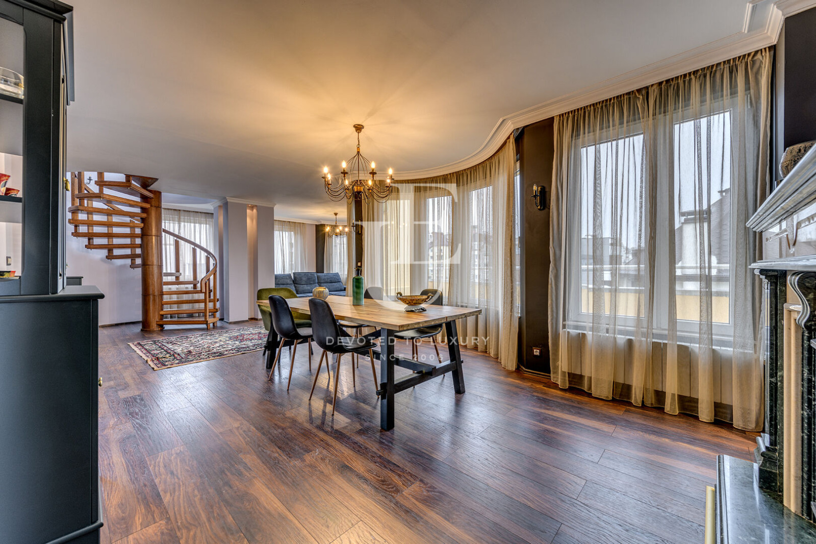 Продава МНОГОСТАЕН, гр. София, Лозенец, снимка 2 - Апартаменти - 54733778