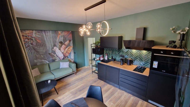 Продава 3-СТАЕН в град София, Център - 65 кв.м / 300 000 € » 586 749.00 лв., АГЕНЦИЯ АГРЕСИЯ