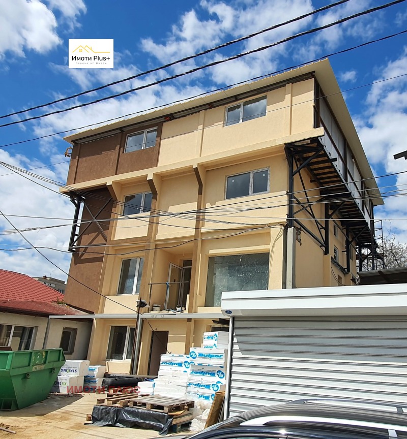 Продава САМОСТОЯТЕЛНА СГРАДА в град София, Левски - 500 кв.м / 600 000 € » 1 173 498.00 лв., ИМОТИ ПЛЮС