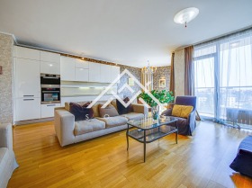 Продава  3-стаен, град София