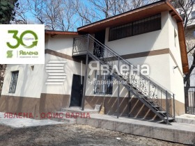 Casa VINS-Tcherven plochtchad, Varna