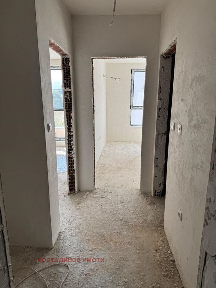 Продава 2-СТАЕН, гр. Пловдив, Остромила, снимка 3 - Апартаменти - 52987127