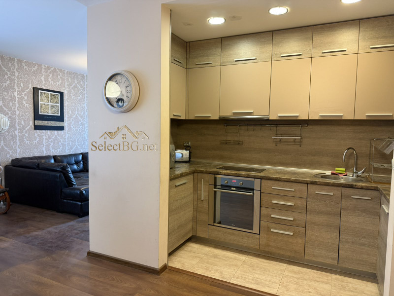 Продава 3-СТАЕН, гр. Велико Търново, Център, снимка 3 - Апартаменти - 53602433