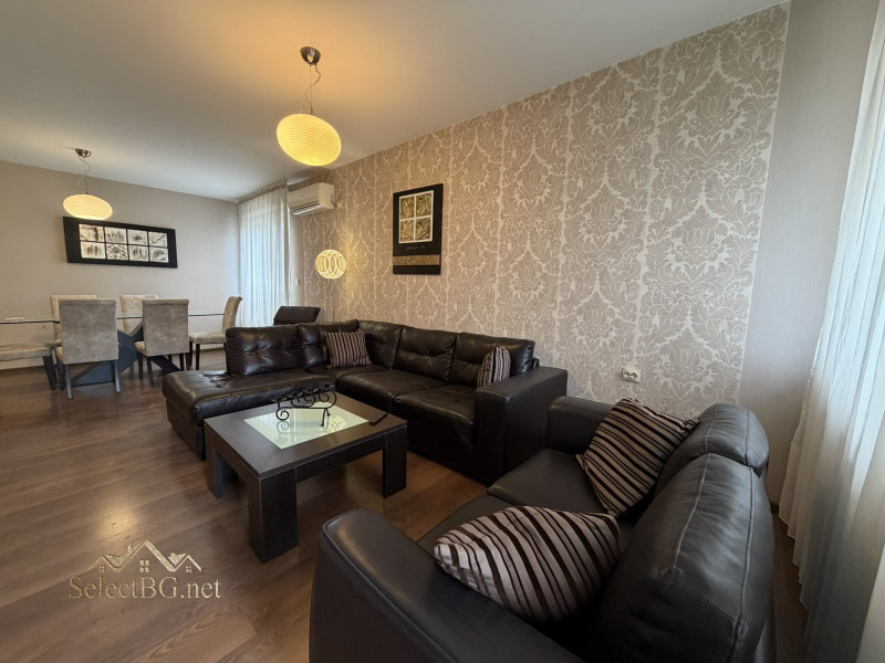 Продава 3-СТАЕН, гр. Велико Търново, Център, снимка 6 - Апартаменти - 53602433