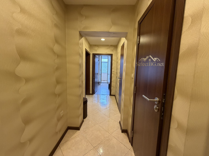 Продава 3-СТАЕН, гр. Велико Търново, Център, снимка 13 - Апартаменти - 53602433