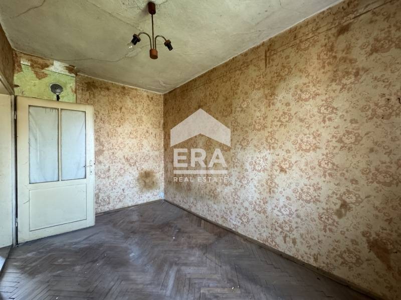 Продава КЪЩА, гр. Силистра, Изток, снимка 6 - Къщи - 53435477