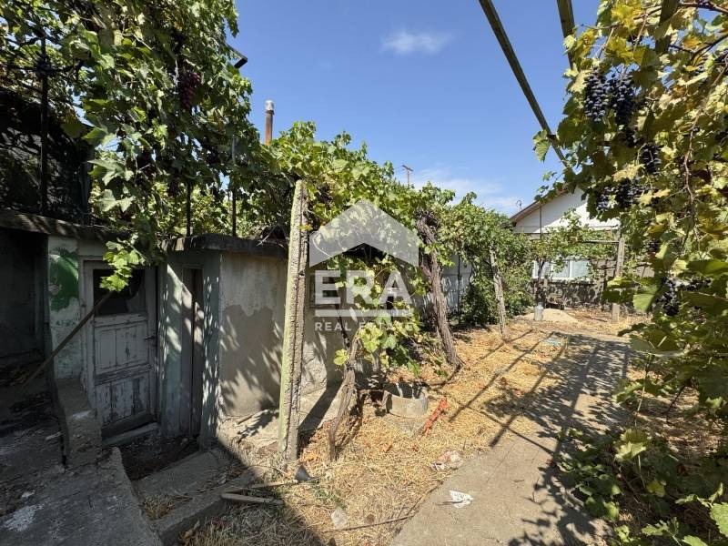Продава КЪЩА, гр. Силистра, Изток, снимка 4 - Къщи - 53435477
