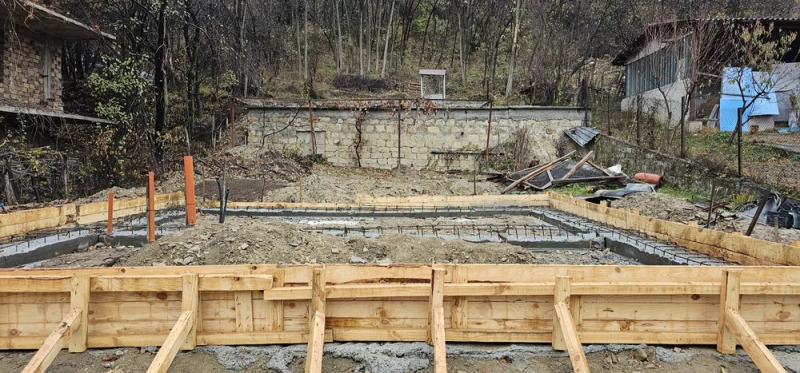 Продава  Парцел, област Велико Търново, гр. Елена • 32 000 EUR • ID 85517361 — holmes.bg - [1] 