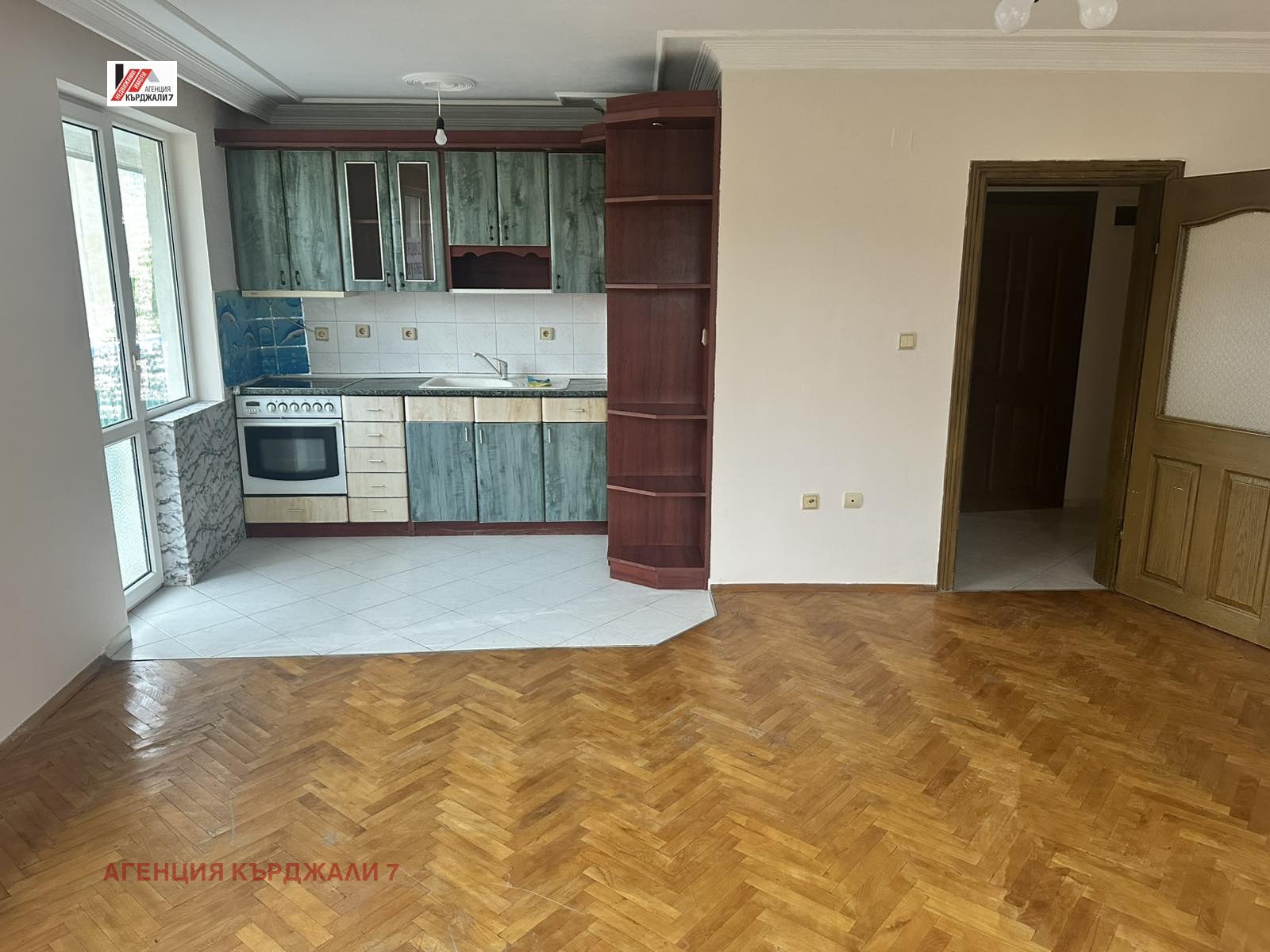 Продава МНОГОСТАЕН, гр. Кърджали, Център, снимка 2 - Апартаменти - 55609718
