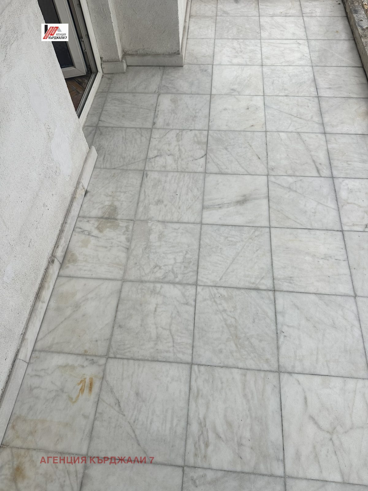 Продава МНОГОСТАЕН, гр. Кърджали, Център, снимка 7 - Апартаменти - 55609718