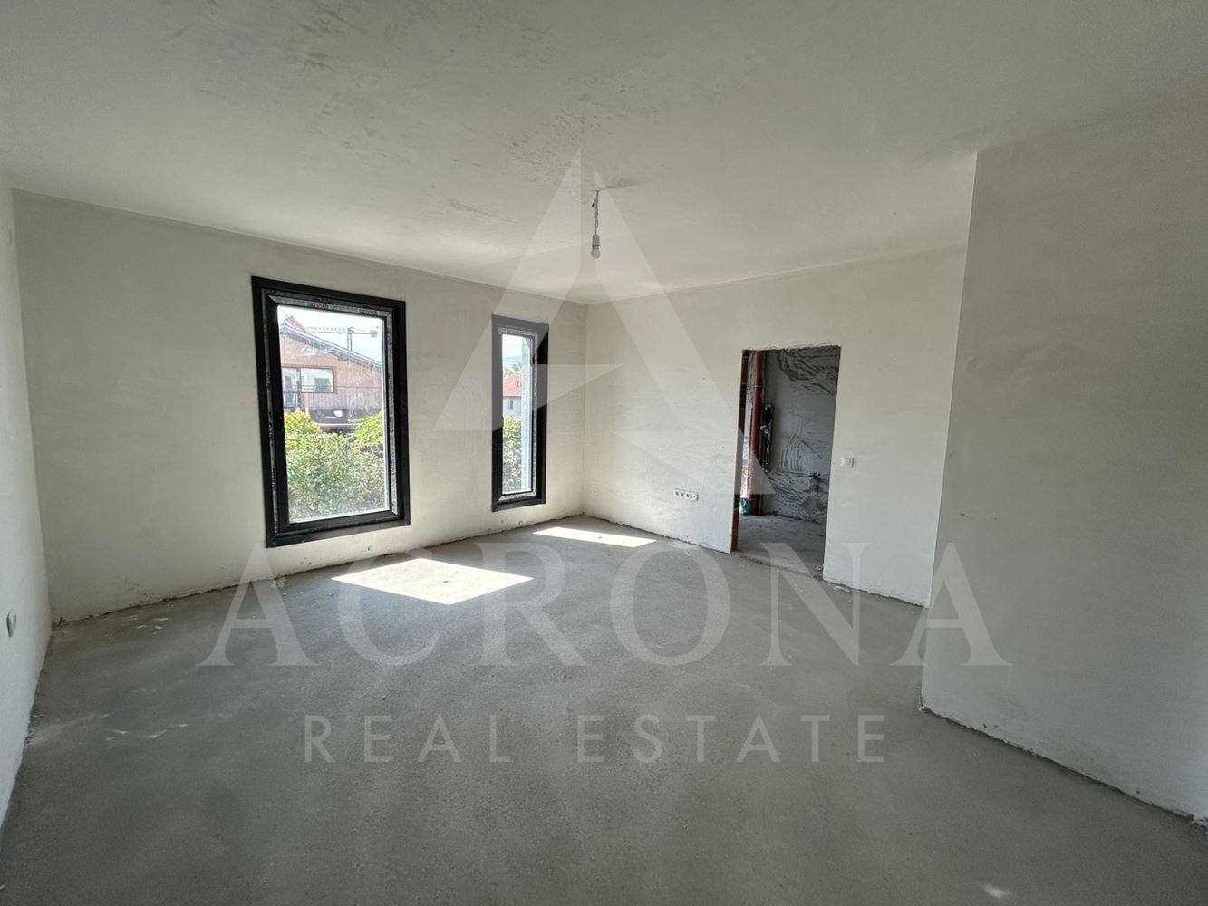 Продава КЪЩА, гр. Пловдив, Остромила, снимка 3 - Къщи - 54970420