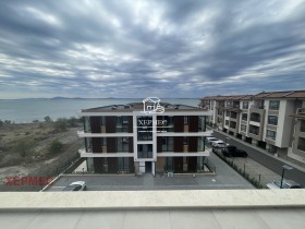Продажба на тристайни апартаменти в град Бургас — страница 6 - изображение 8 