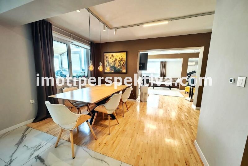 Til salg  3+ soveværelse Plovdiv , Tsentar , 188 kvm | 93715745 - billede [2]