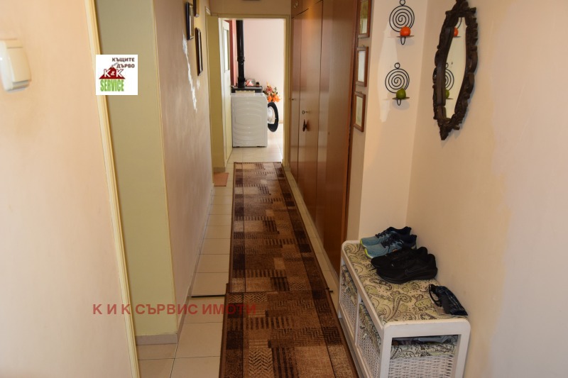 Продава ЕТАЖ ОТ КЪЩА, гр. Карлово, област Пловдив, снимка 6 - Етаж от къща - 53179420