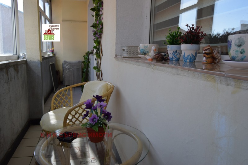 Продава ЕТАЖ ОТ КЪЩА, гр. Карлово, област Пловдив, снимка 10 - Етаж от къща - 53179420