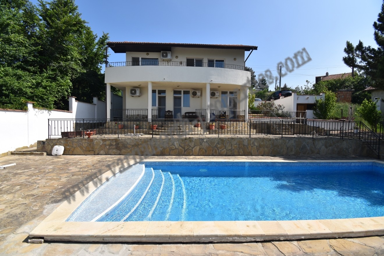 Продава КЪЩА, гр. Балчик, област Добрич, снимка 2 - Къщи - 50584035