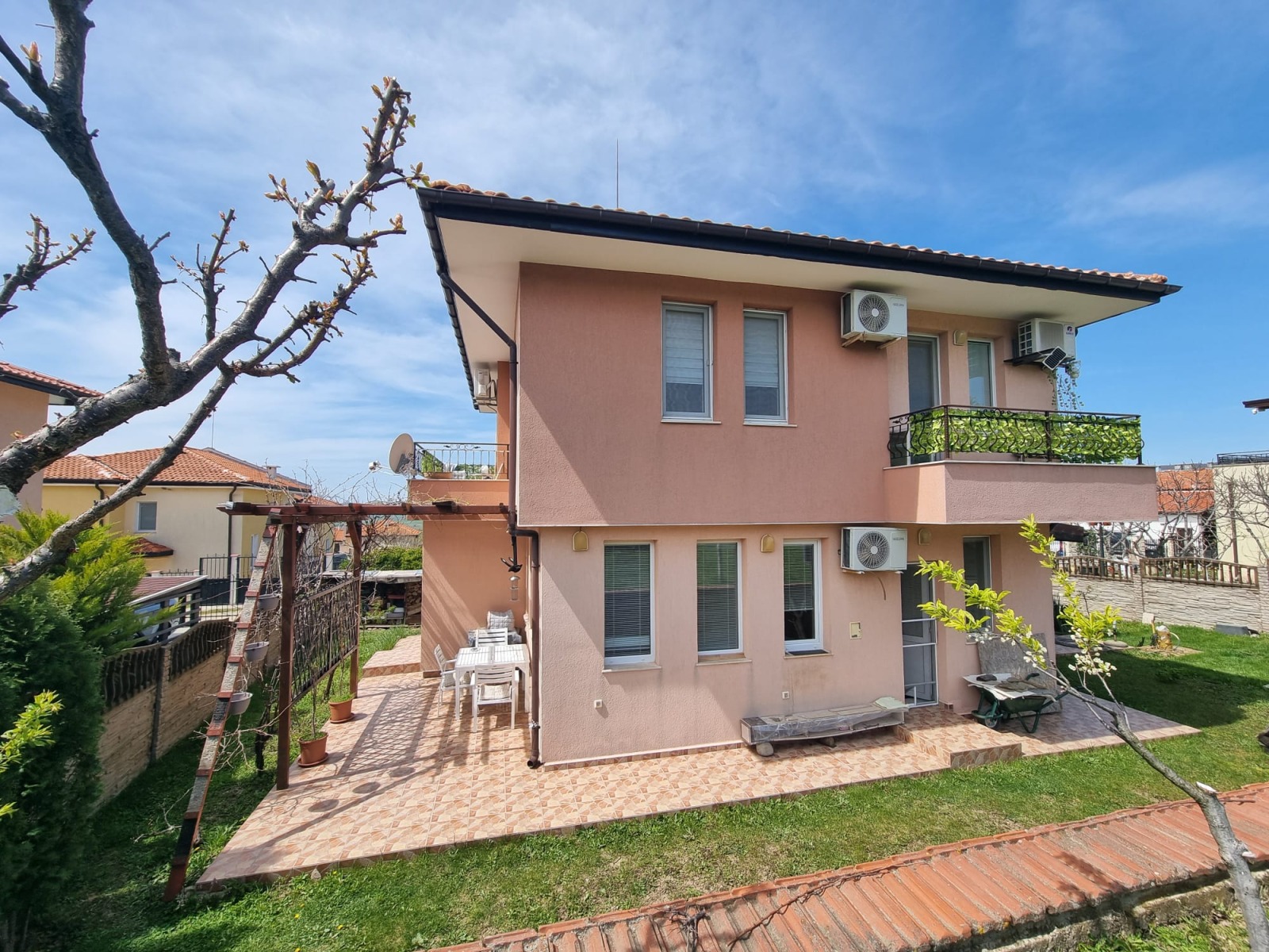 Продава КЪЩА, с. Кошарица, област Бургас, снимка 4 - Къщи - 54228790