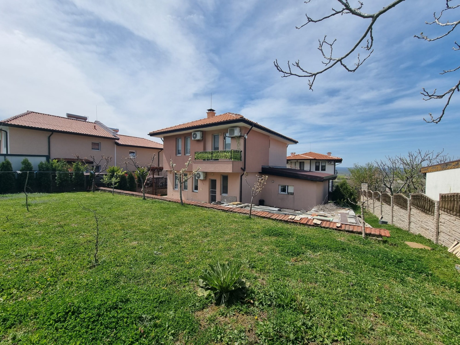 Продава КЪЩА, с. Кошарица, област Бургас, снимка 3 - Къщи - 54228790