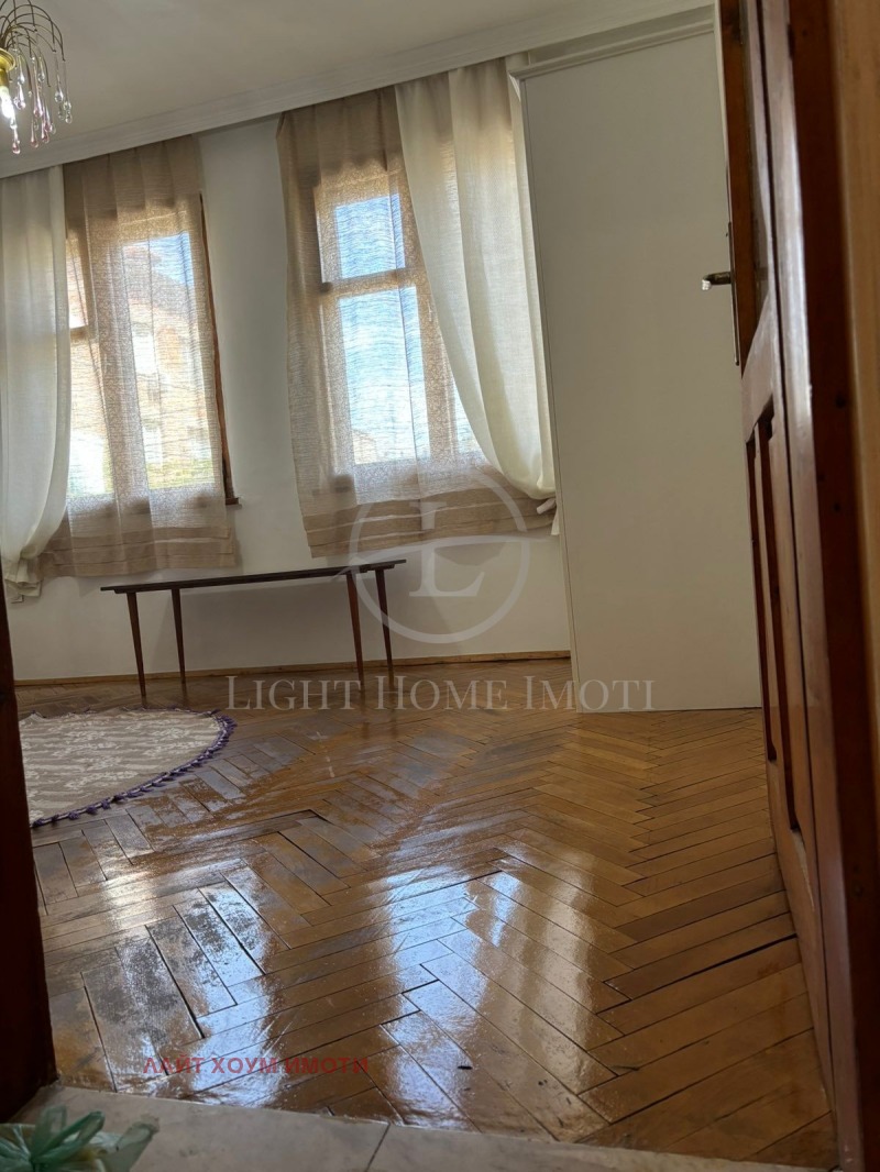 Продава  3-стаен град Пловдив , Кючук Париж , 178 кв.м | 28645000 - изображение [12]