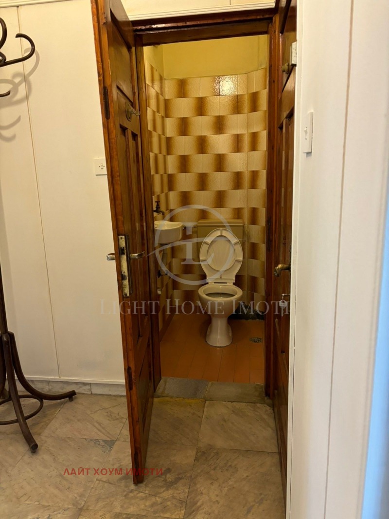 Продава  3-стаен град Пловдив , Кючук Париж , 178 кв.м | 28645000 - изображение [16]