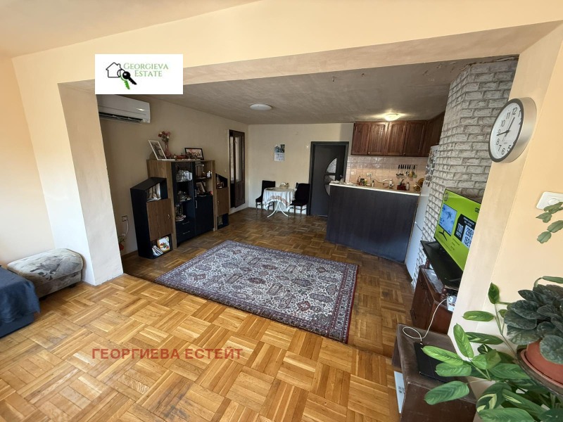 Te koop  3 slaapkamers Plovdiv , Kjutsjuk Parizj , 96 m² | 39490263