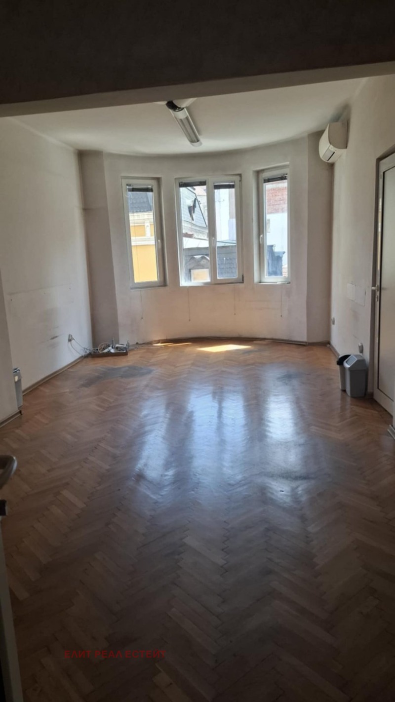Till salu  3+ sovrum Sofia , Centar , 129 kvm | 79552585 - bild [15]