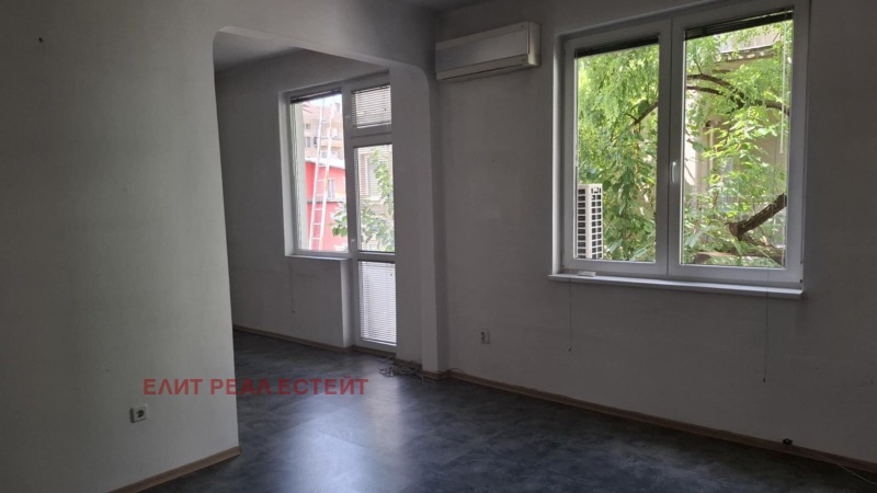 Till salu  3+ sovrum Sofia , Centar , 129 kvm | 79552585 - bild [14]