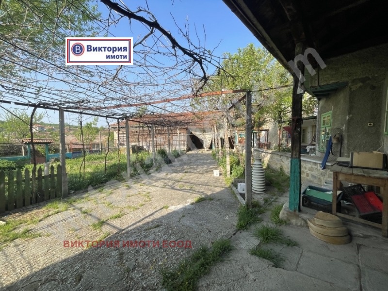 Продава КЪЩА, с. Присово, област Велико Търново, снимка 16 - Къщи - 45239702