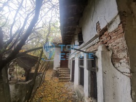 House Polikraishte, region Veliko Tarnovo 1