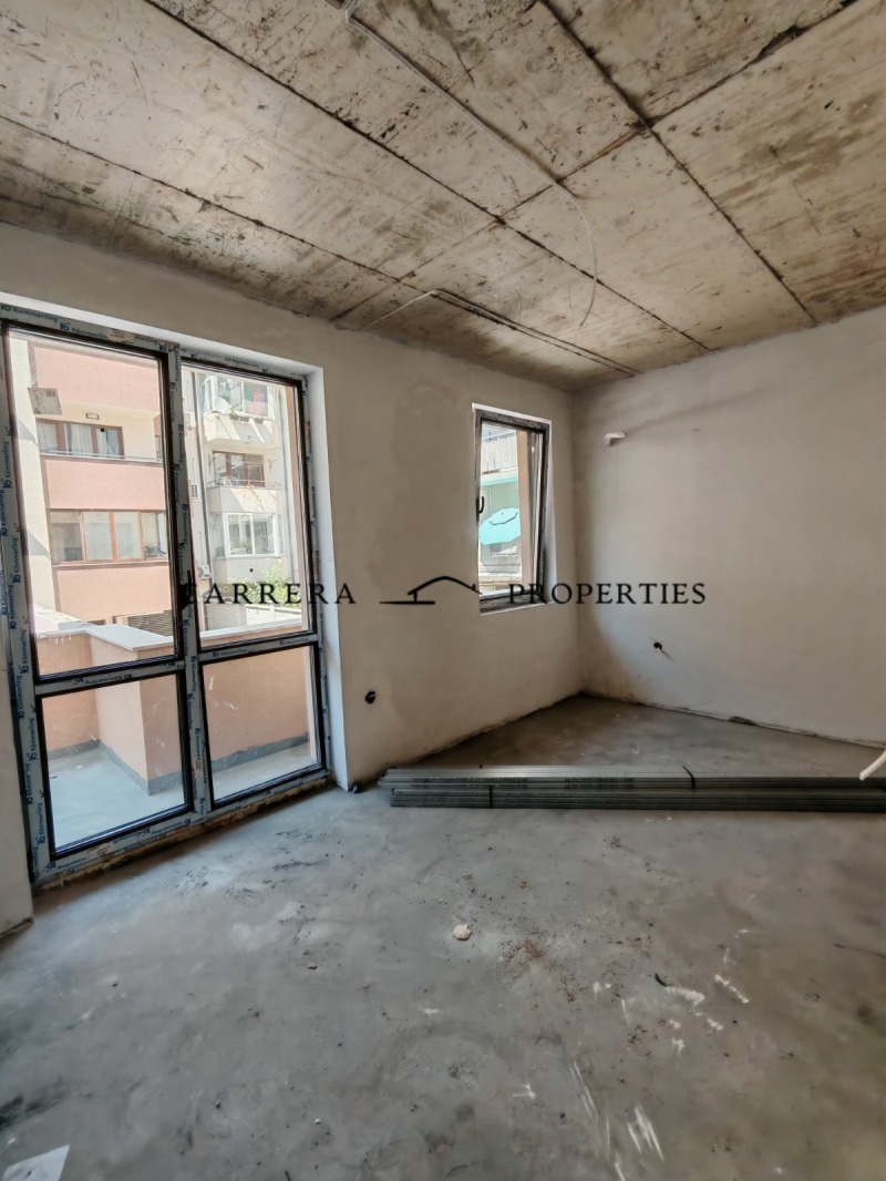 En venta  2 dormitorios Varna , Lyatno kino Trakiya , 100 metros cuadrados | 23050491 - imagen [2]