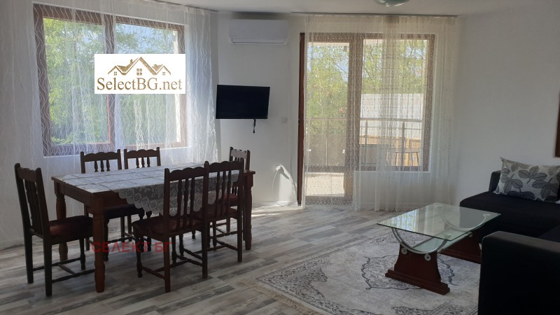 Продава 3-СТАЕН, гр. Велико Търново, Център, снимка 3 - Апартаменти - 52493076