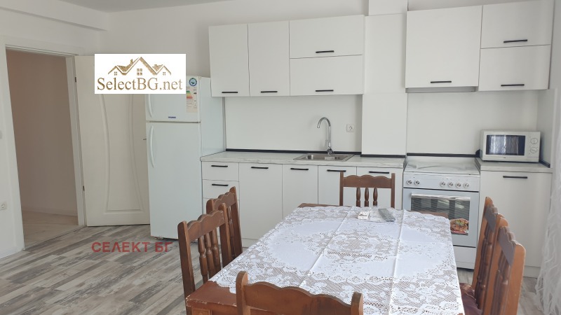 Продава 3-СТАЕН, гр. Велико Търново, Център, снимка 2 - Апартаменти - 52493076