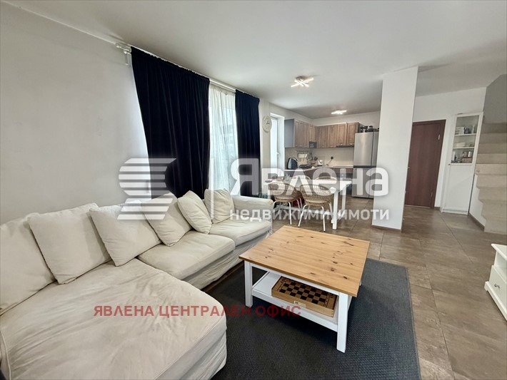 Продава 3-СТАЕН, гр. София, Хладилника