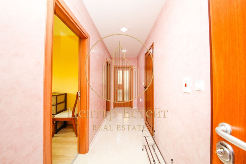 Продава 3-СТАЕН, гр. Плевен, Идеален център, снимка 4 - Апартаменти - 53492475